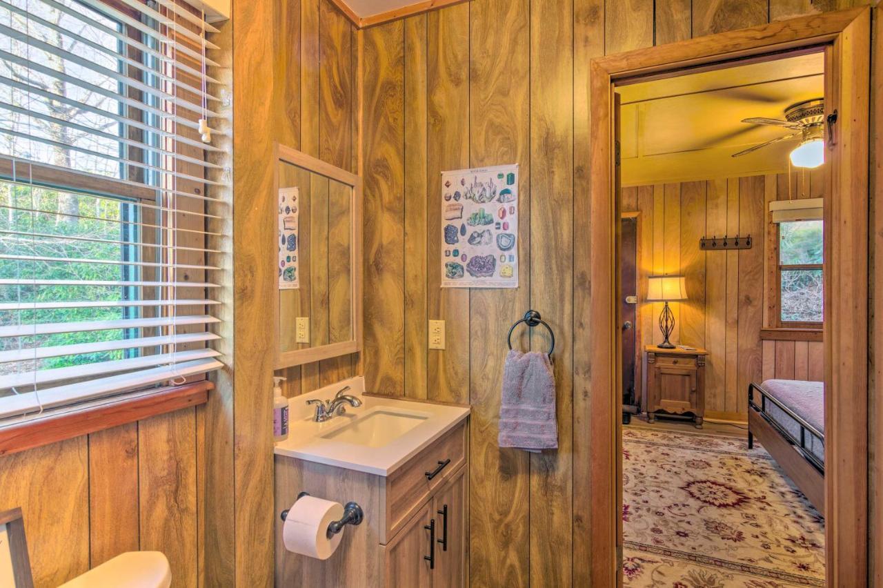 Peaceful Spruce Pine Cabin On 8 Acres With 2 Decks! Eksteriør bilde