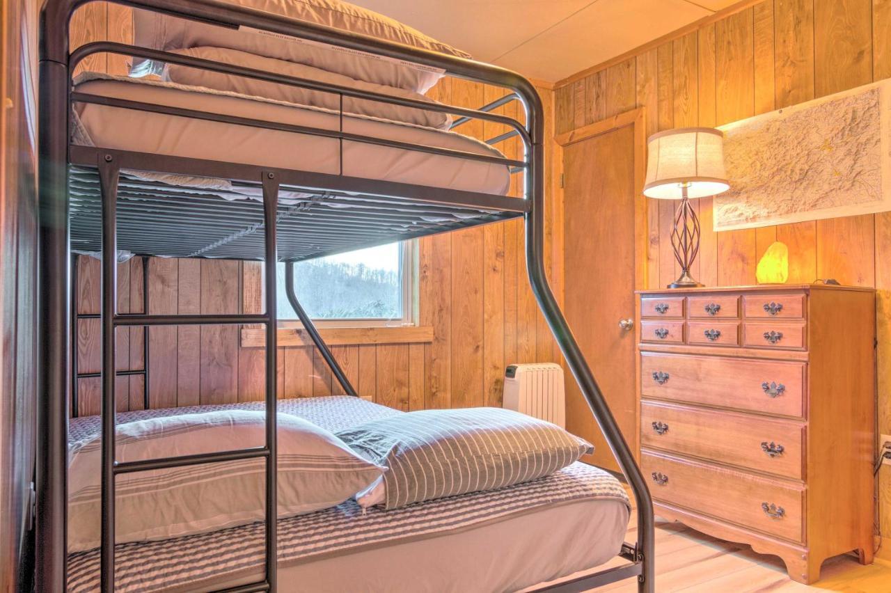 Peaceful Spruce Pine Cabin On 8 Acres With 2 Decks! Eksteriør bilde